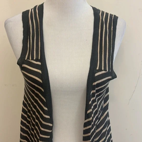 Pol Olive Green Tan Striped Long Sweater Vest Size Small - Picture 2 of 7